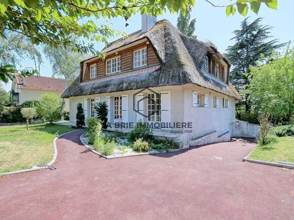 Maison 7 pièces 193 m² 