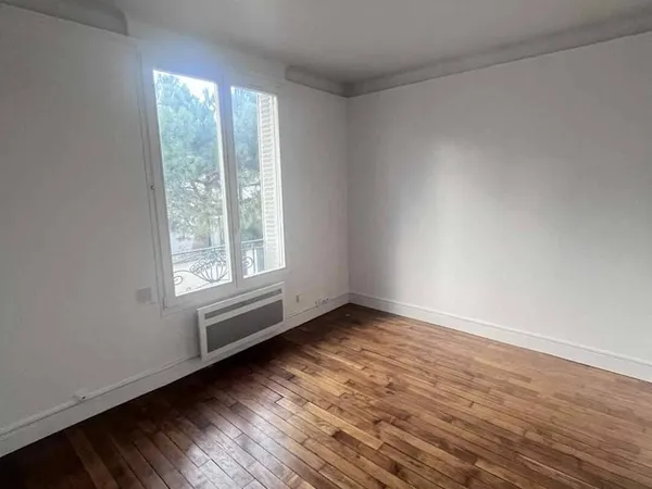 Studio 1 pièce 24 m² 