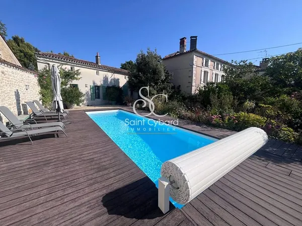 Maison 8 pièces 294 m²