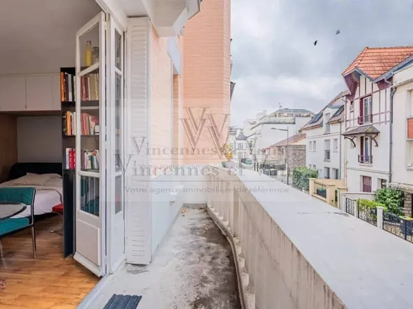 Studio 1 pièce 25 m² 