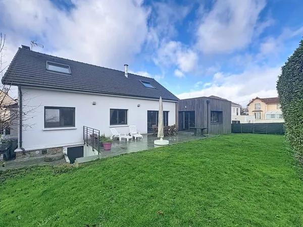 Maison 6 pièces 178 m² 