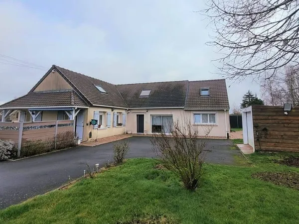 Maison 8 pièces 172 m² 