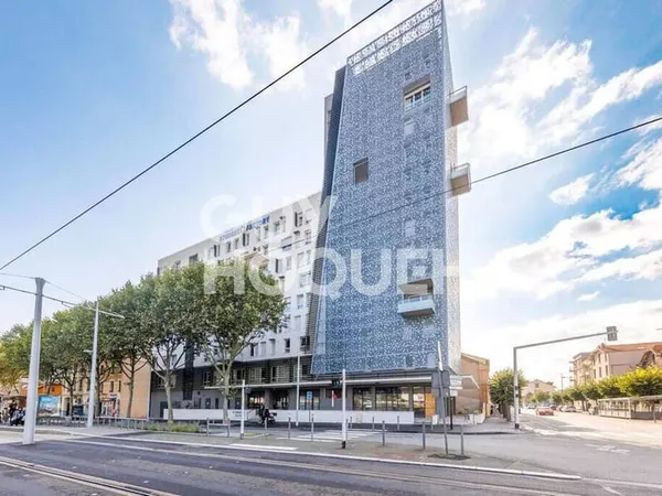 Studio 1 pièce 18 m² 