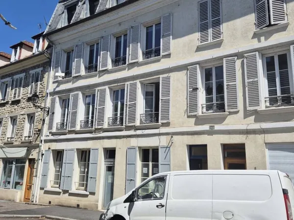 Appartement 7 pièces 224 m² 