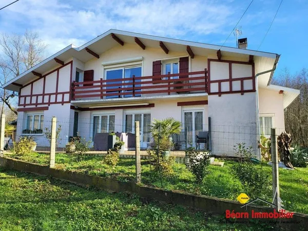 Maison 8 pièces 207 m² 
