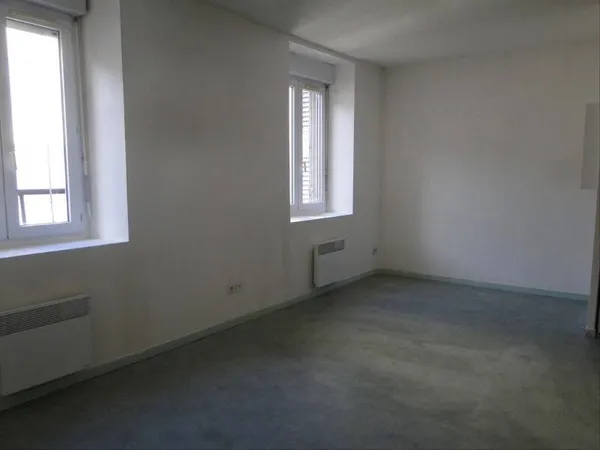 Studio 1 pièce 23 m² 