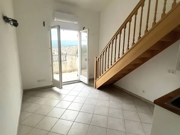Studio 1 pièce 26 m² 