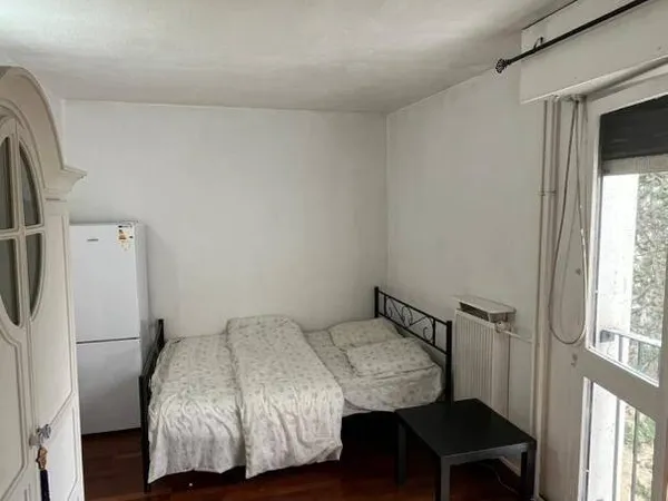 Appartement 1 pièce 11 m² 
