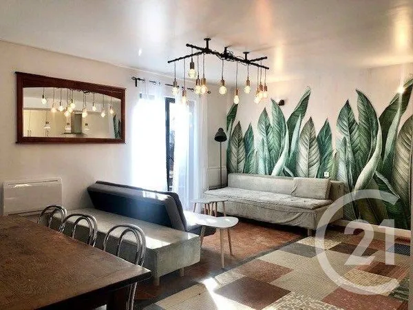 Maison 13 pièces 250 m²