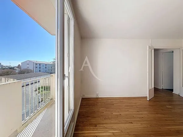 Appartement 4 pièces 63 m² 