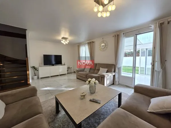 Maison 5 pièces 133 m² 