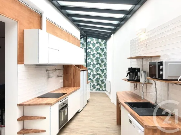Maison 10 pièces 158 m²