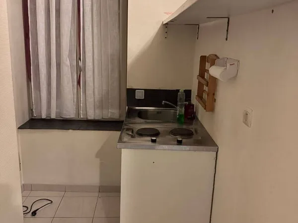 Studio 2 pièces 18 m² 