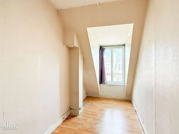 Appartement 1 pièce 7 m² 
