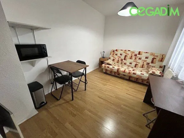 Appartement 1 pièce 18 m² 