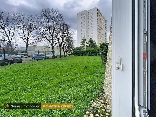 Appartement 1 pièce 40 m² 