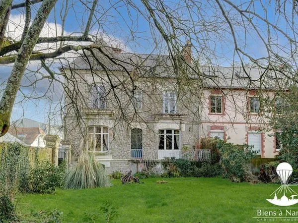 Maison 6 pièces 206 m² 
