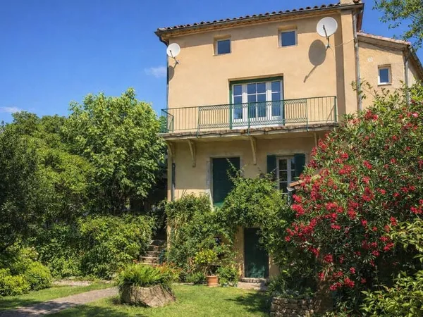 Maison 10 pièces 300 m² 