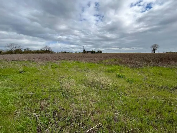Terrain constructible 7002 m²