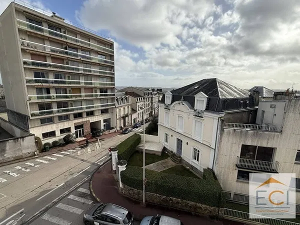 Appartement 6 pièces 142 m² 