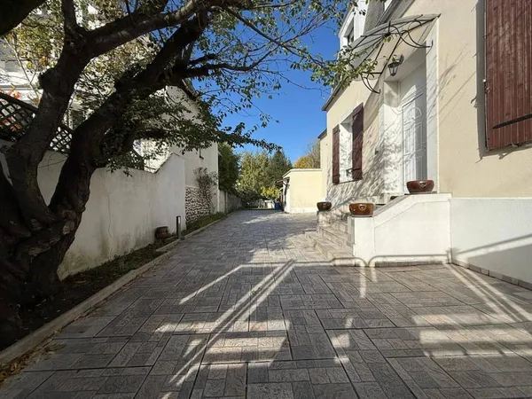 Maison 6 pièces 117 m² 