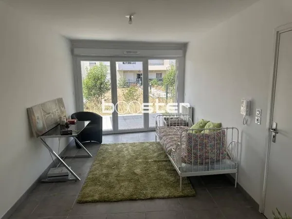 Studio 1 pièce 27 m² 