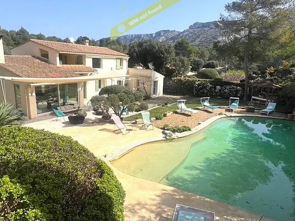 Villa 7 pièces 209 m²