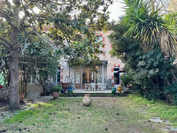 Hôtel particulier 10 pièces 293 m² 