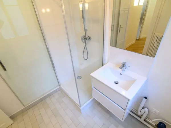Studio 1 pièce 32 m² 