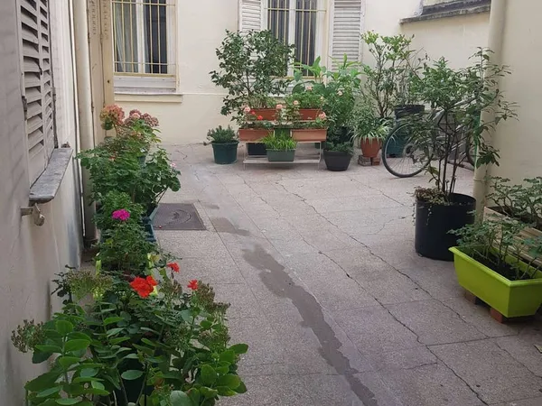 Studio 1 pièce 13 m² 
