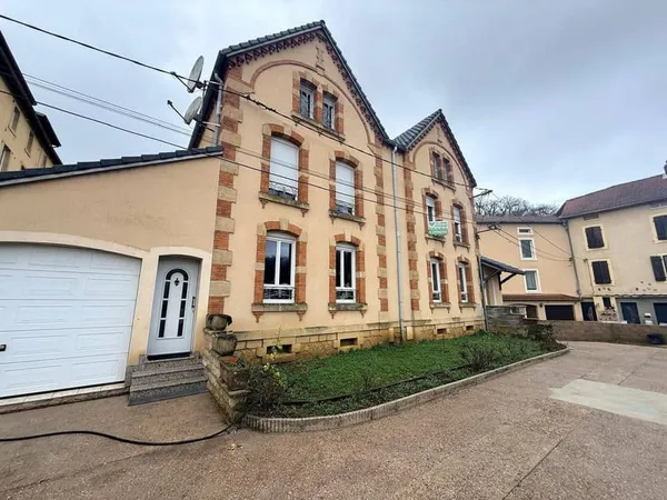 Maison 10 pièces 150 m² 