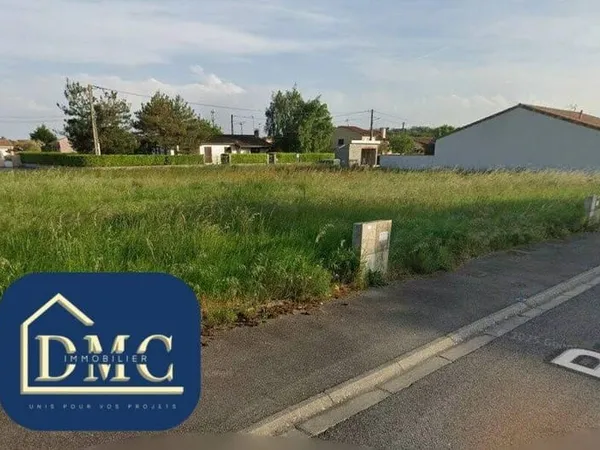 Terrain constructible 981 m²