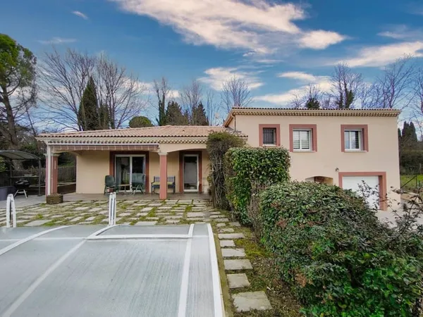 Maison 7 pièces 141 m² 