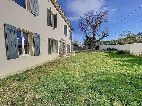 Maison 7 pièces 210 m² 