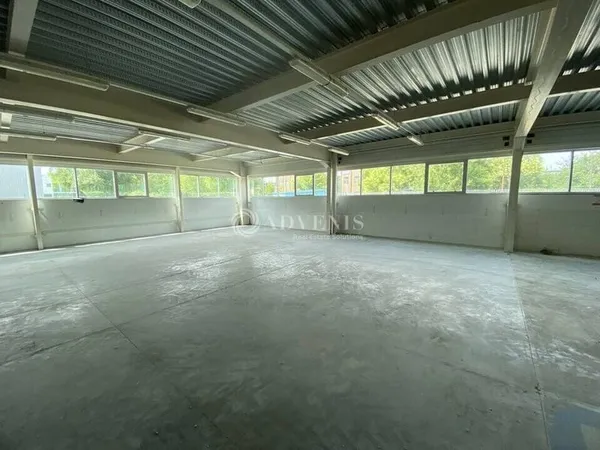 Local d'activité 3582 m²