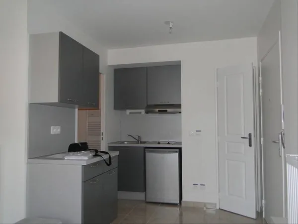 Studio 1 pièce 23 m² 