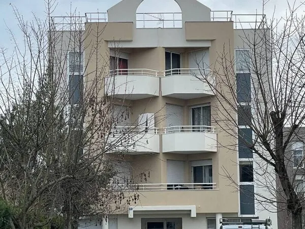 Studio 1 pièce 26 m² 