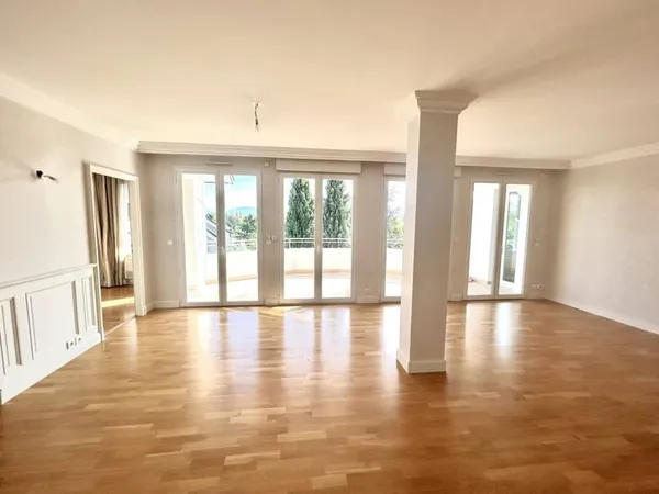Appartement 3 pièces 100 m² 