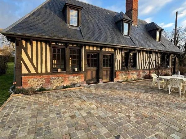Maison 8 pièces 146 m²