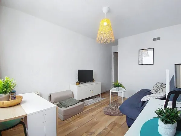Appartement 1 pièce 15 m² 