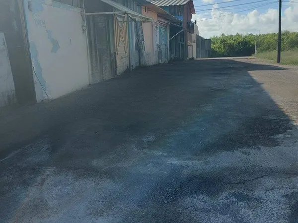 Terrain 736 m²