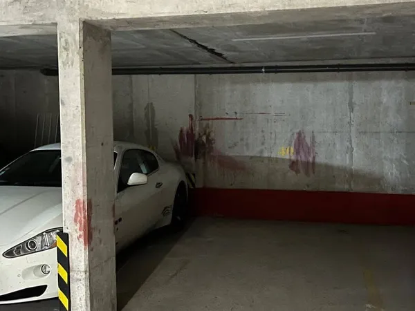Parking 13 m²