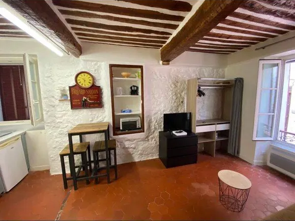 Studio 1 pièce 18 m²