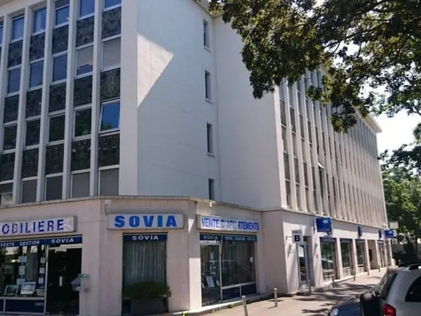 Bureaux 78 m²