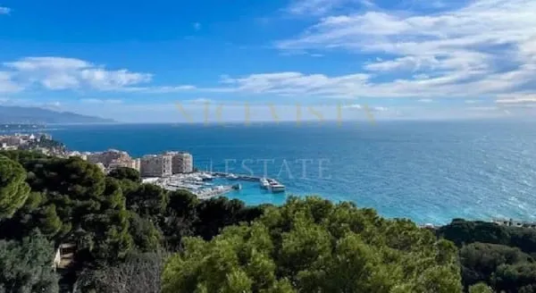 Appartement 4 pièces 240 m²