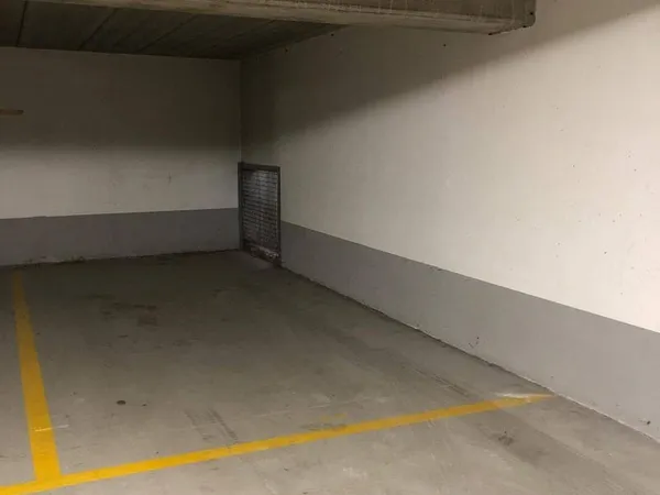 Parking 11 m²