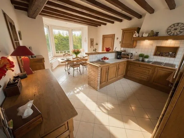Maison 8 pièces 185 m²