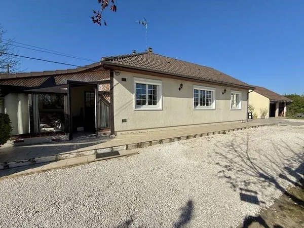 Maison de plain-pied 3 pièces 94 m²