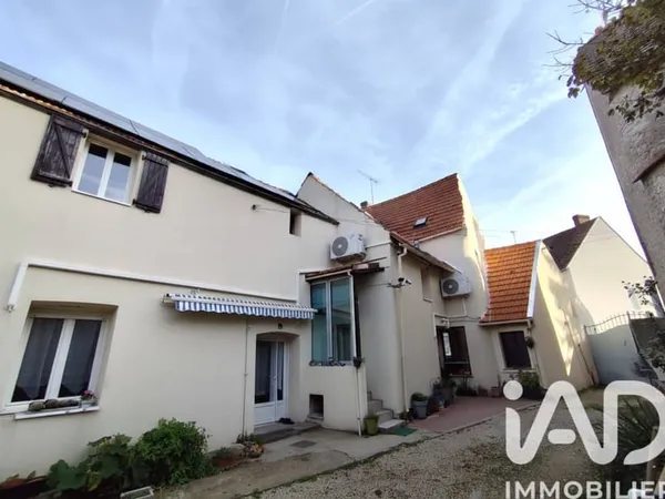 Maison 9 pièces 220 m²