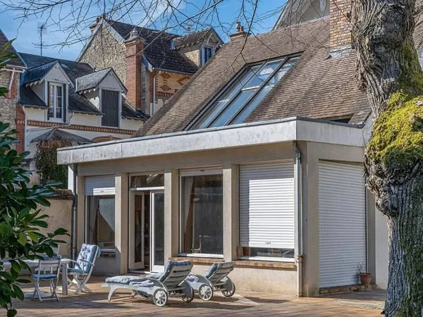 Maison 7 pièces 214 m²